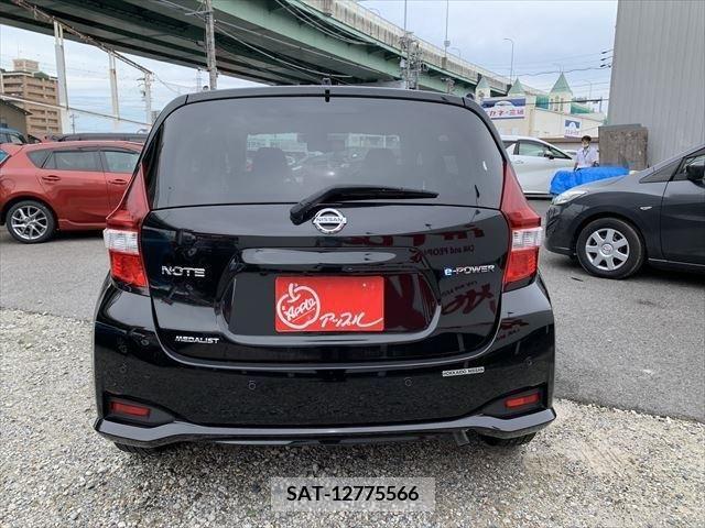 Nissan NOTE 2017-05 215619-5