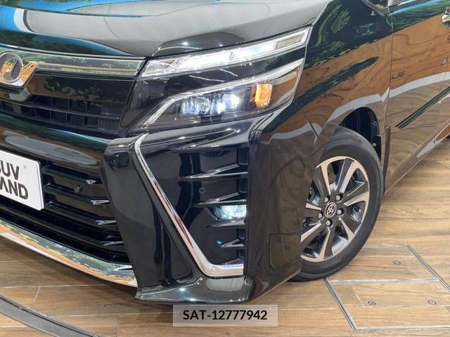 Toyota VOXY 2019-03 370523-12