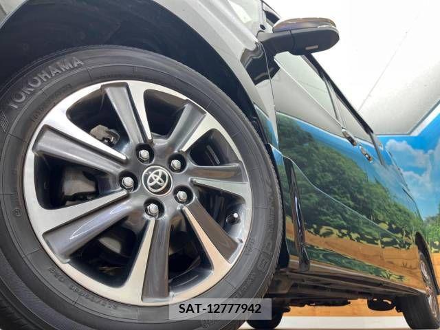 Toyota VOXY 2019-03 370523-13