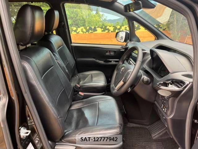 Toyota VOXY 2019-03 370523-7
