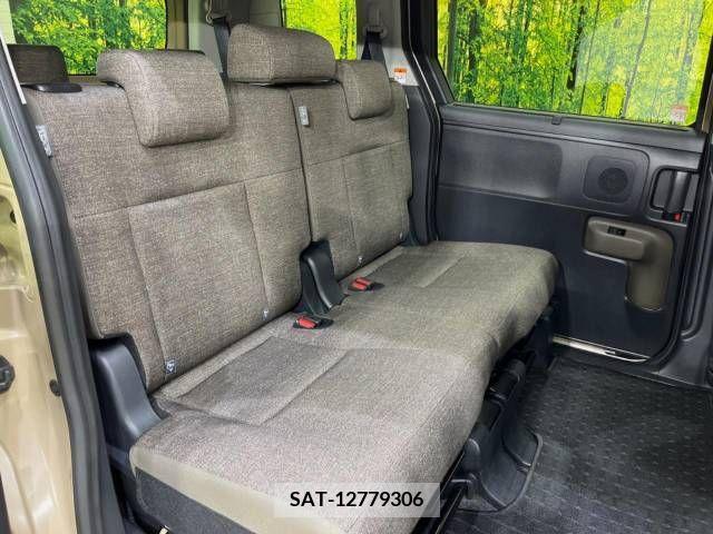 Toyota SIENTA 2023-08 368141-9