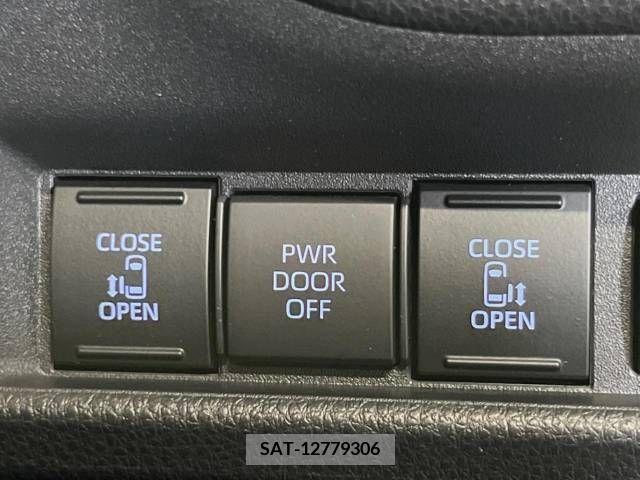 Toyota SIENTA 2023-08 368141-5