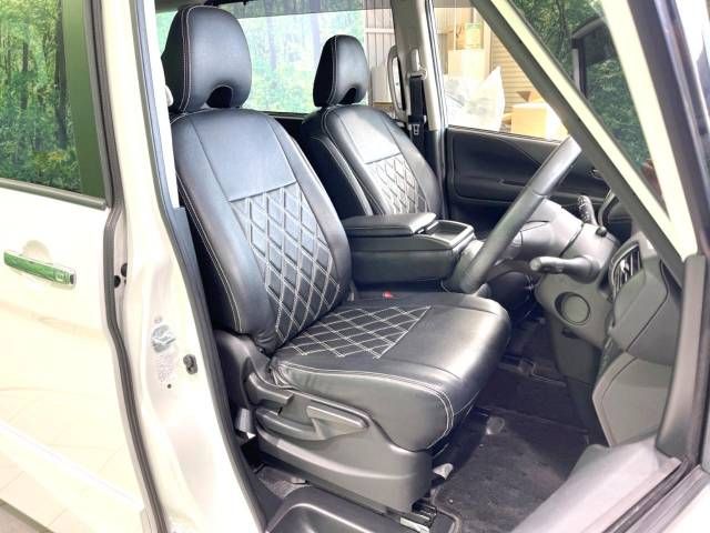 Nissan SERENA 2018-04 196559-10