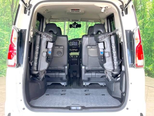 Nissan SERENA 2018-04 196559-12