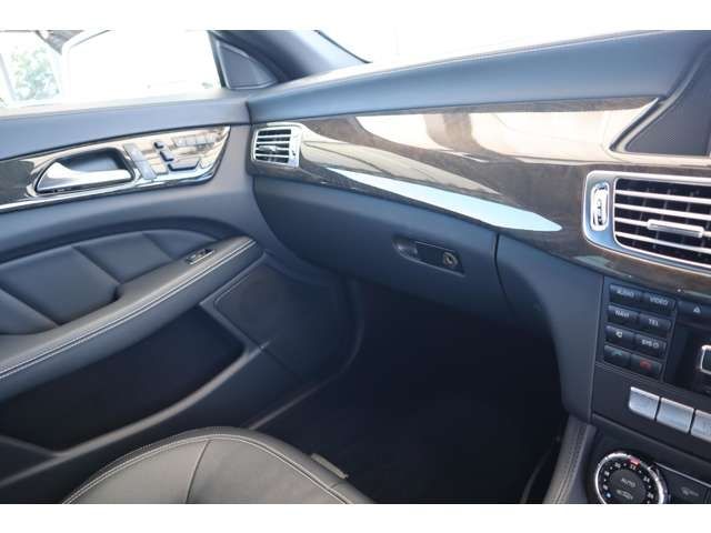 Mercedes Benz CLS-CLASS 2011-09 5027-25