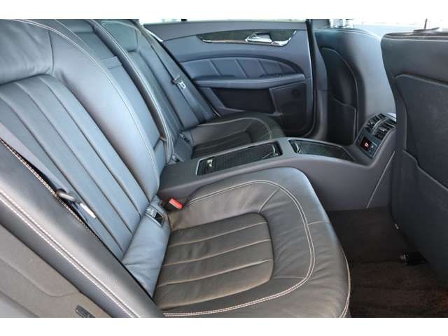 Mercedes Benz CLS-CLASS 2011-09 5027-28