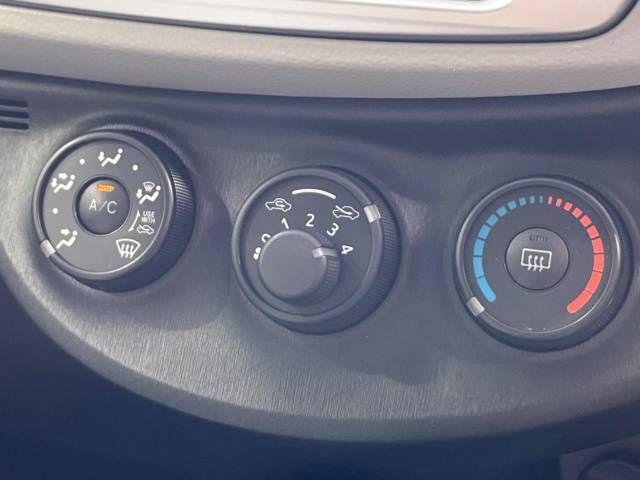 Toyota VITZ 2011-01 19995-3