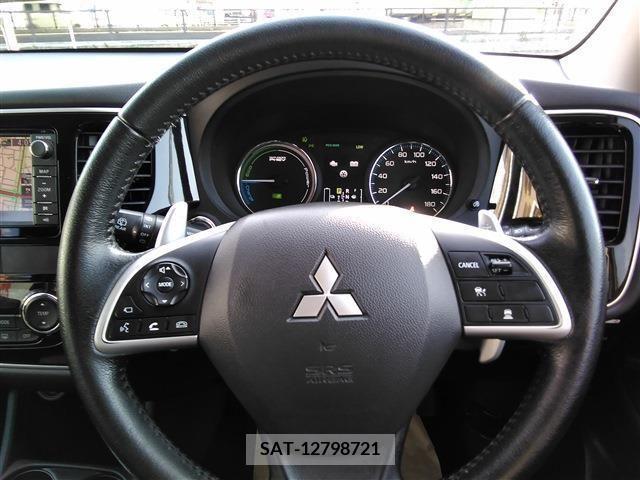 Mitsubishi OUTLANDER PHEV 2014-06 213118-18