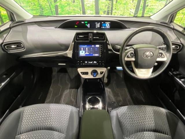 Toyota PRIUS 2017-12 15743-1