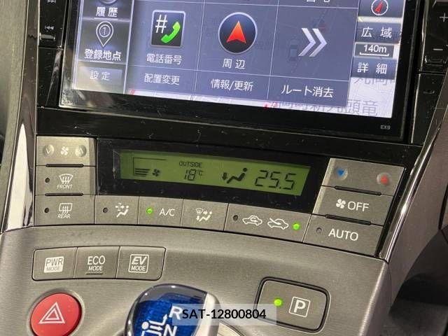 Toyota PRIUS 2015-06 328359-5