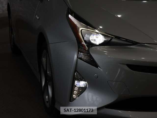 Toyota PRIUS 2016-08 322336-13