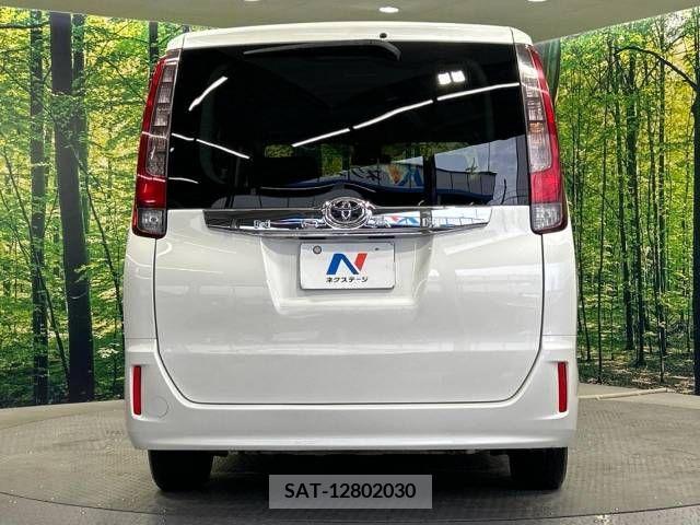 Toyota NOAH 2016-09 349885-16