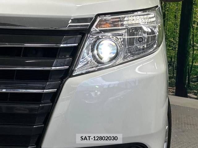 Toyota NOAH 2016-09 349885-13