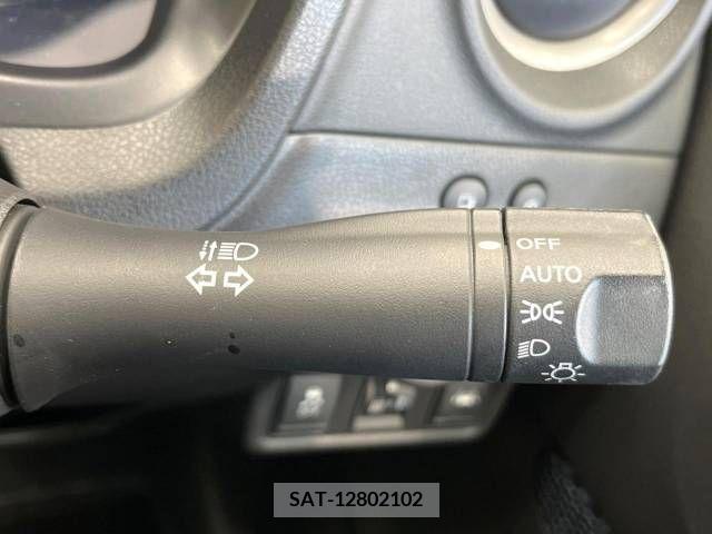 Nissan NOTE 2015-12 253883-6