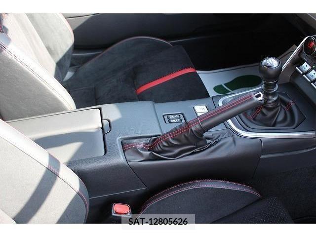 Subaru BRZ 2022-05 205797-14