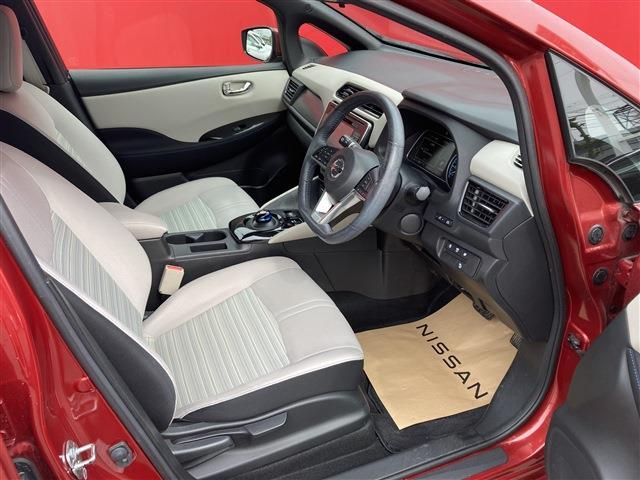 Nissan LEAF 2018-04 3635-3