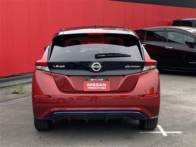 Nissan LEAF 2018-04 3635-29