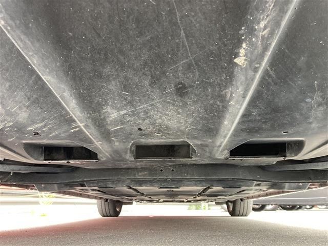 Nissan LEAF 2018-04 3635-25