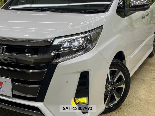 Toyota NOAH 2021-06 377638-13