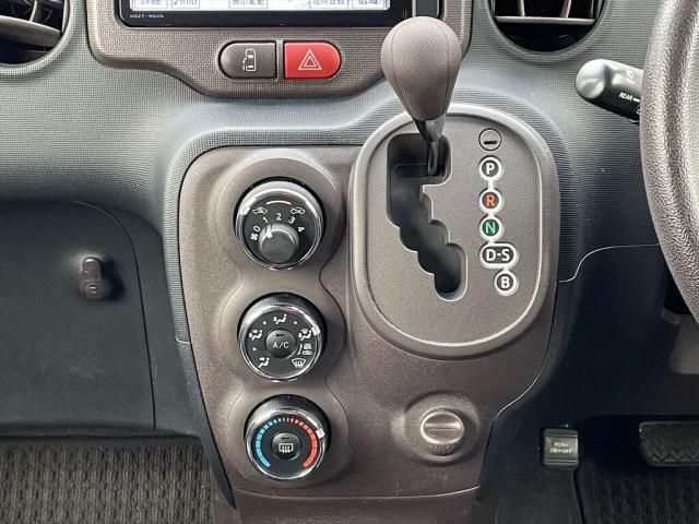 Toyota PORTE 2012-08 182205-24