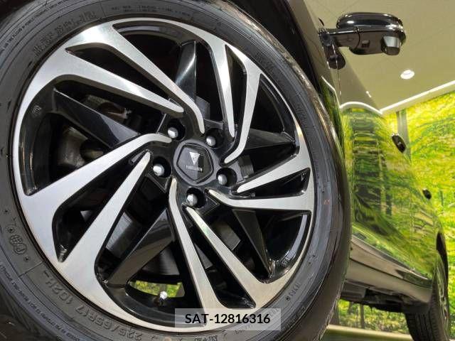 Toyota HARRIER 2017-10 378609-13