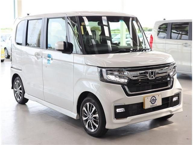 Honda N BOX CUSTOM 2023-08 189874-2