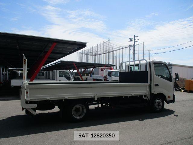 Hino DUTRO 2017-02 320417-6