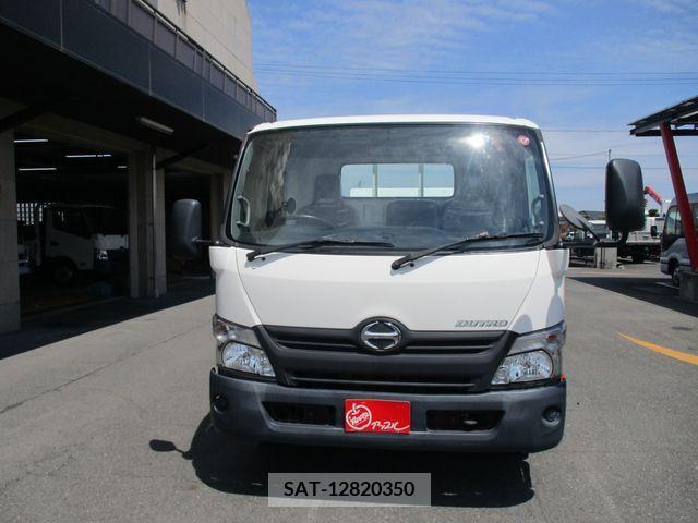 Hino DUTRO 2017-02 320417-3