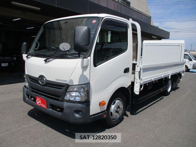 Hino DUTRO 2017-02 320417-1
