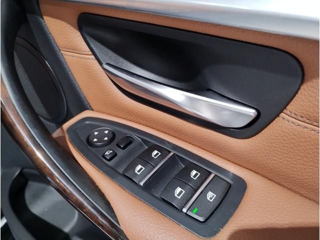 Bmw 3 SERIES 2017-02 6133-27