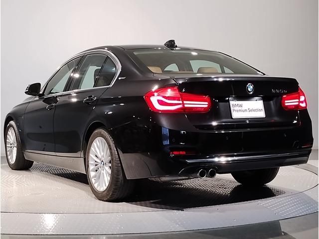 Bmw 3 SERIES 2017-02 6133-6