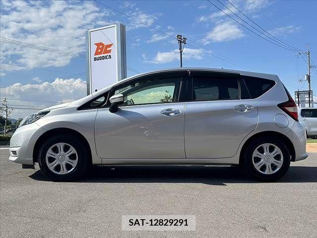 Nissan NOTE 2019-04 302436-7