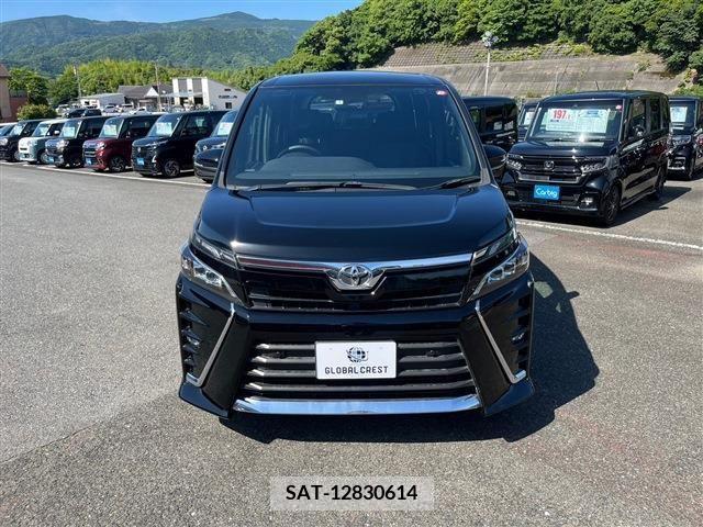 Toyota VOXY 2021-08 289136-6