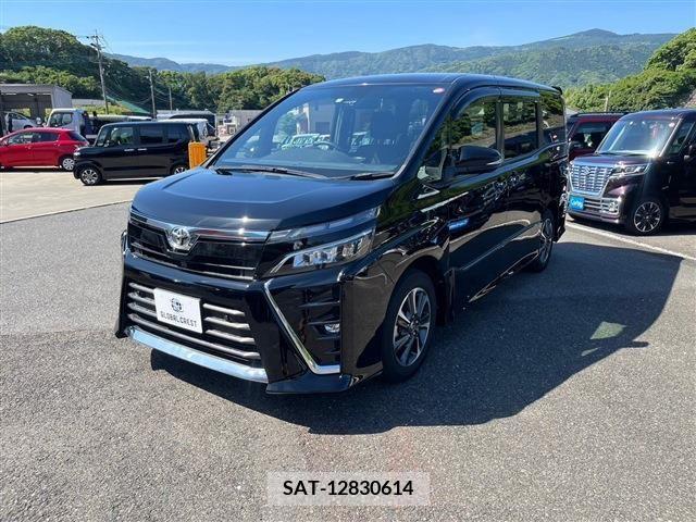 Toyota VOXY 2021-08 289136-7