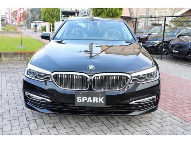 Bmw 5 SERIES 2017-03 26719-1