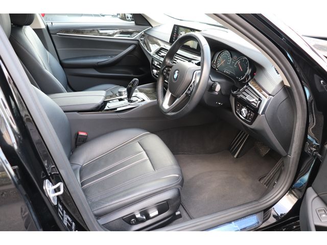 Bmw 5 SERIES 2017-03 26719-9