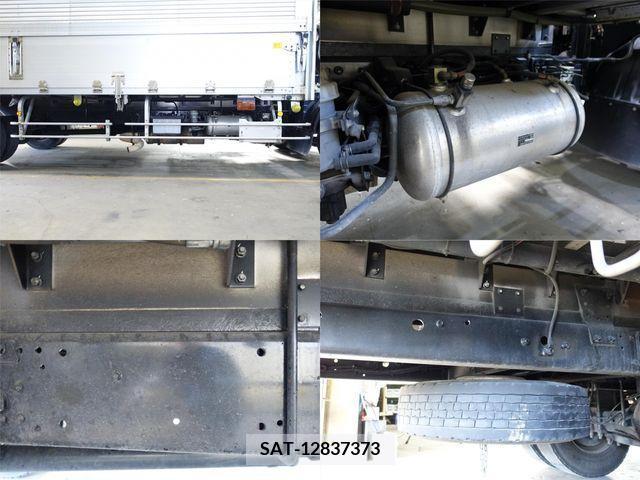 MITSUBISHI FUSO Fighter 2010-11 353129-10