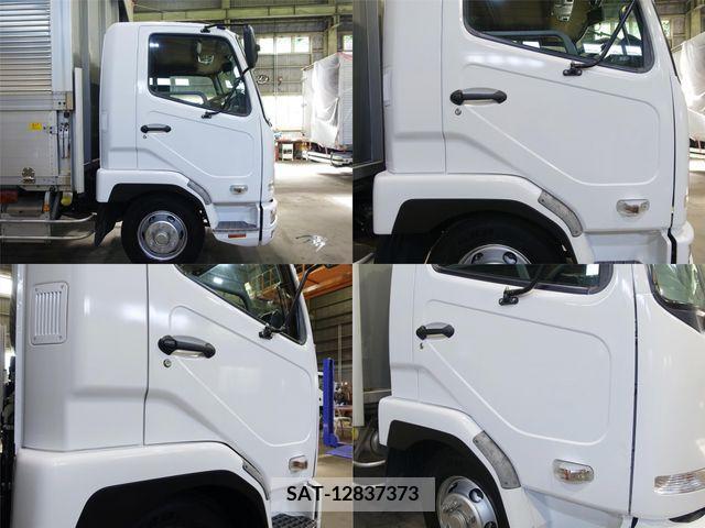MITSUBISHI FUSO Fighter 2010-11 353129-3