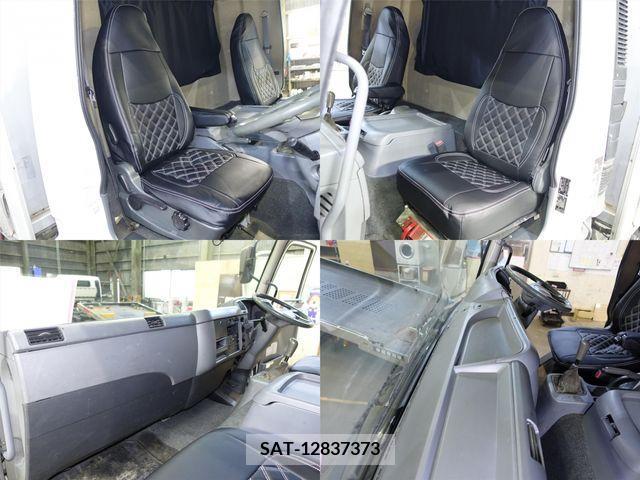 MITSUBISHI FUSO Fighter 2010-11 353129-13