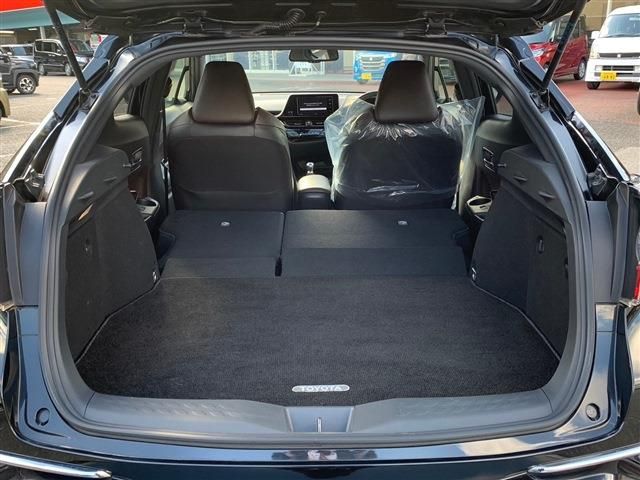 Toyota C-HR 2017-08 188725-5