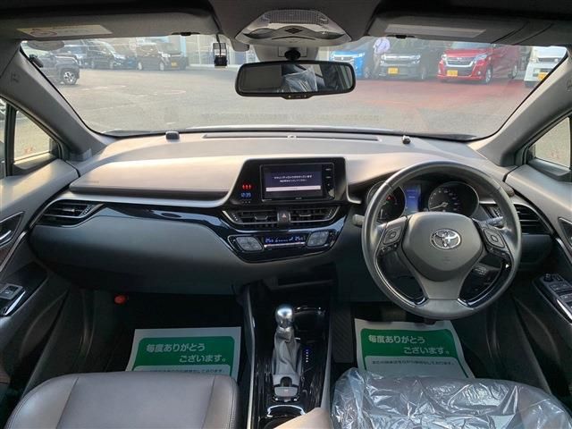 Toyota C-HR 2017-08 188725-1