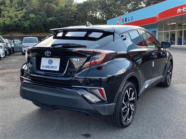 Toyota C-HR 2017-08 188725-11