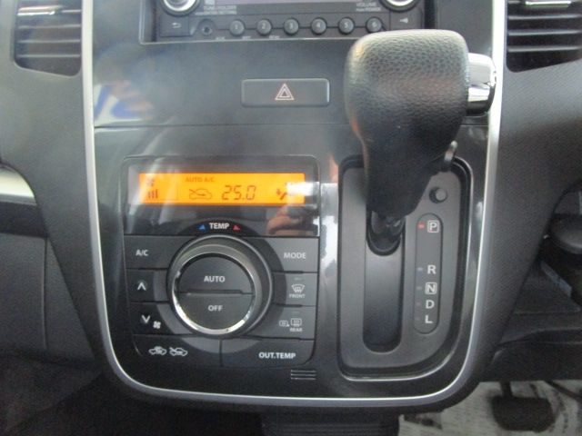 Suzuki WAGON R 2012-03 15208-9