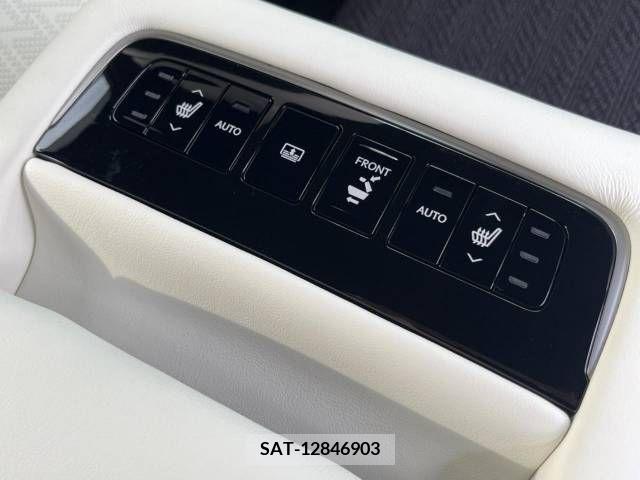 Lexus LS 2017-11 275464-7