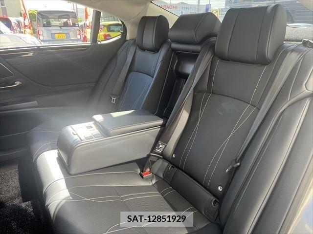 Lexus ES 2019-10 387845-16