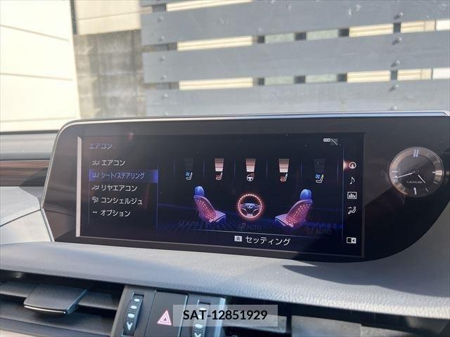 Lexus ES 2019-10 387845-22