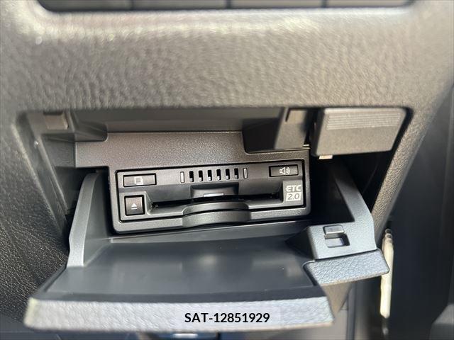 Lexus ES 2019-10 387845-28