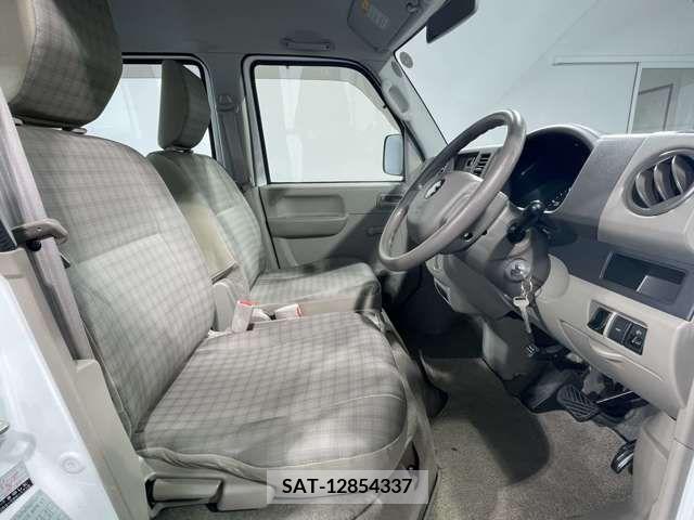 Suzuki EVERY 2013-03 268927-10