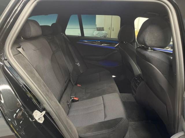 Bmw 5 SERIES 2019-04 26746-9