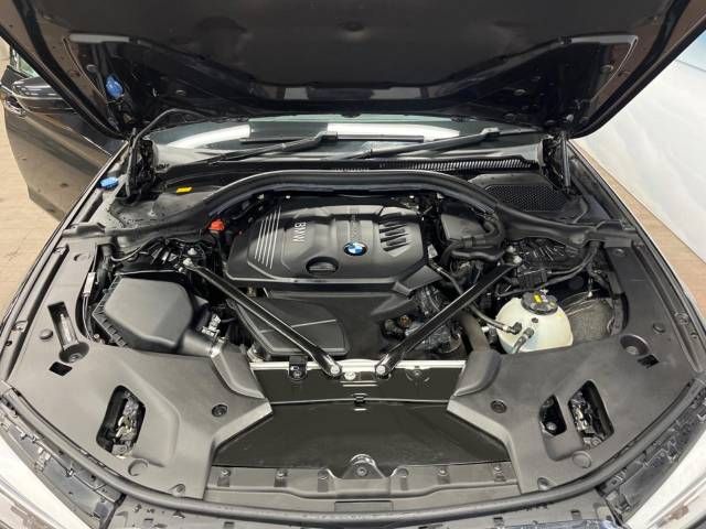 Bmw 5 SERIES 2019-04 26746-19